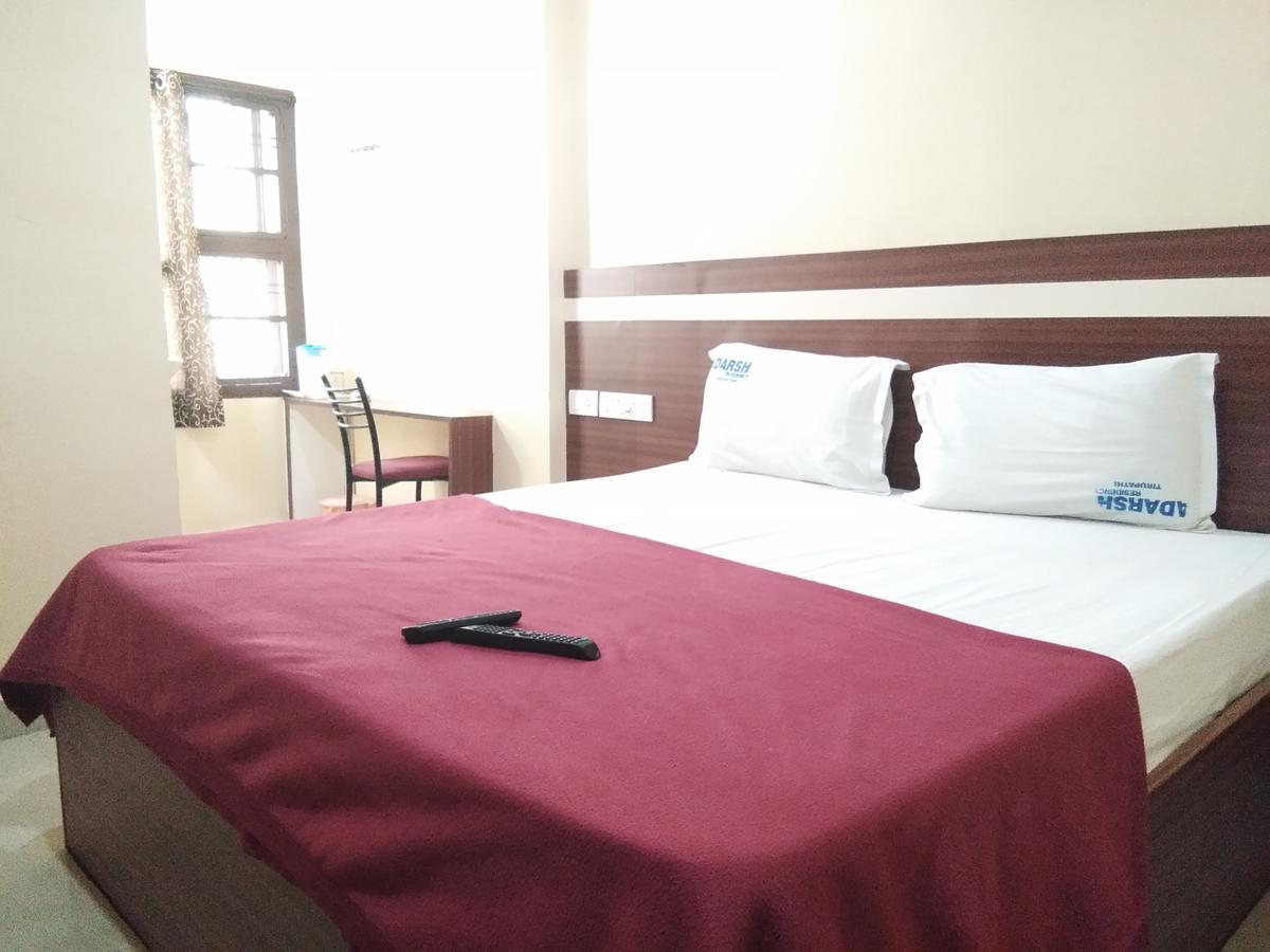 Hotel Adarsh Residency Tirupati Buitenkant foto